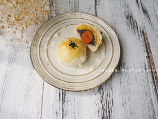 23、麻薯肉松蛋黄酥,成品图