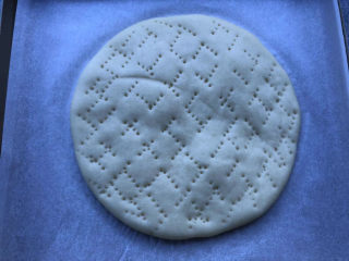 19、虾仁培根披萨,准备好披萨坯。