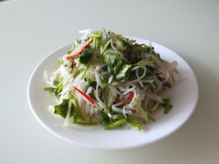 15、白萝卜香辣凉拌菜   新文美食,搅拌均匀即可装盘