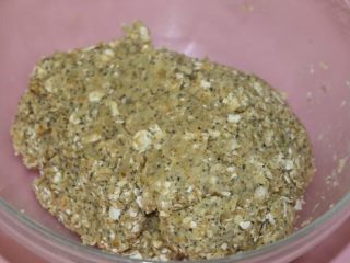 10、低脂健康红茶燕麦饼干,抓捏均匀即可