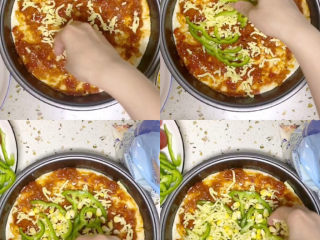 11、培根火腿披萨,撒一层薄薄的芝士打底，放青椒丝，玉米粒，撒一层芝士碎