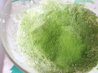 13、超萌胡萝卜小饼干(芝士口味),同样是为了使面粉中的结块消失