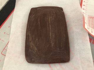 10、双色棋格小饼干～圣诞美食,啡色部分擦一层薄薄的蛋液