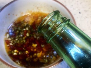 13、#吉祥年夜菜#青龙送福~蓑衣黄瓜,再加入半勺醋