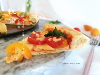 18、圣女果披萨,咬一口，味道好极了