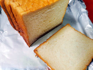 1、吐司培根披萨,吐司