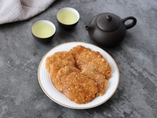 18、广式鸡仔饼,一壶茶，一碟小饼足够悠闲一个下午