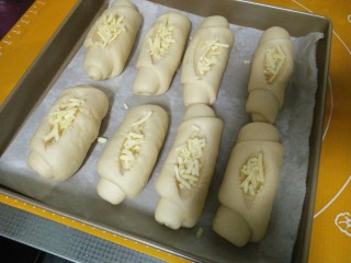 12、火腿面包卷,撒马苏里拉