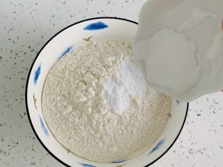 8、榛子????桃酥,加入小苏打