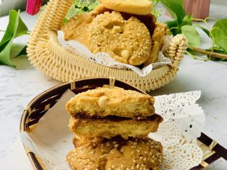 20、榛子????桃酥,掰开看看内部。