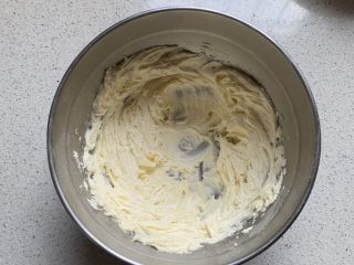 7、皇家曲奇,先低速再中速搅匀。