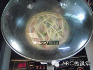 9、鸡蛋披萨,如图