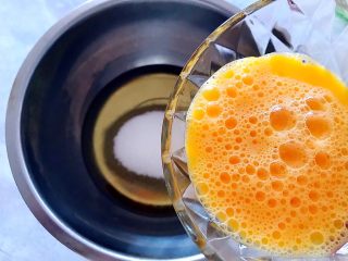 7、酥到掉渣~黑芝麻核桃可可酥酥酥,加入40g鸡蛋液