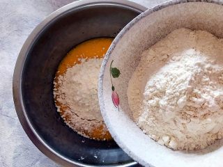 10、酥到掉渣~黑芝麻核桃可可酥酥酥,加入低粉