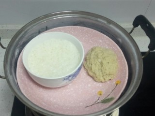 20、自制凉皮,大火煮开，中火蒸13分钟。