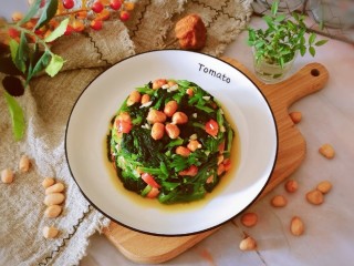 15、菠菜拌花生米,清爽的菠菜和香脆的花生真是美味