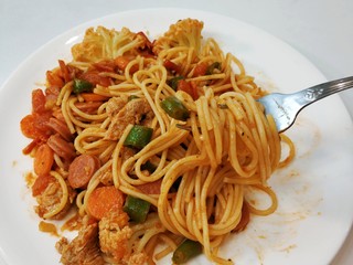 8、家常意面,也可以加点花菜和肉一起炒，超级好吃！