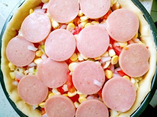 19、超长拉丝批萨,最后摆上火腿肠