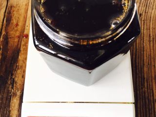 15、冰糖柠檬膏,装满750即可,敬重在500克多点。