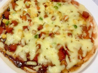 9、培根火腿披萨,香肠培根披萨完成✅