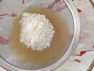 8、杏仁核桃饼干（无泡打粉、苏打粉）,过筛进油蛋糖糊里