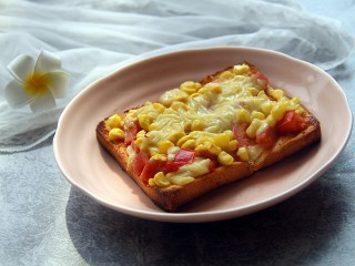 13、玉米粒香肠芝士烤土司,好了，可以吃了