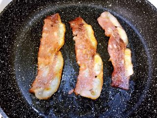 5、#食二星座#黑椒牛肉粒—原汁原味的美味,培根煎制金黄