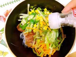 9、#食二星座#黑椒牛肉粒—原汁原味的美味,撒入海盐调味