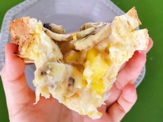 11、水果布丁吐司,赶紧趁热，啊呜~一大口一大口吃掉啦~