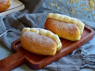 18、奶油夹心面包,成品图