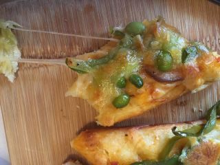 4、剩菜披萨,拉丝效果不错吧