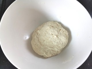 3、芒果披萨,揉成面团