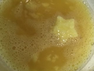 3、六一儿童套餐,一个一个裹上蛋液