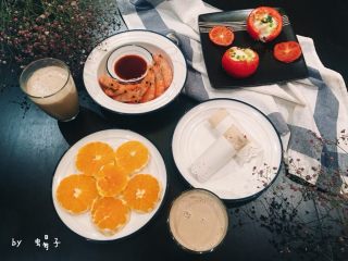 19、坚持做早餐的200天,番茄鸡蛋杯～卷饼～白灼虾～核桃花生浆