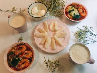 30、坚持做早餐的200天,鲜虾面～核桃花生牛奶