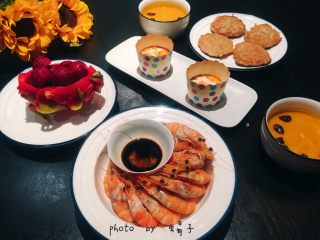 48、坚持做早餐的200天,白灼虾～南瓜牛奶泥～煎藕饼