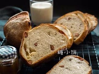 4、【京味面包】,成品切面~