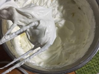 18、奥利奥可可毛巾卷,打发的硬一些