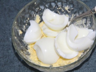 13、鸡蛋沙拉三明治,