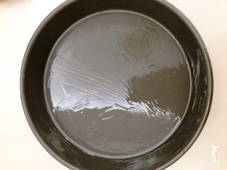 10、照烧鸡肉➕照烧鸡肉披萨,披萨盘刷油