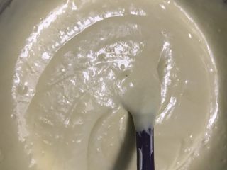 15、芒果慕斯,慕斯液就完成了。