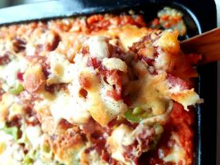 9、土豆泥双拼披萨,出锅啦！好香……