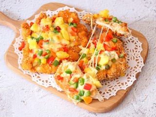 11、鸡排披萨,趁热食用还会拉丝哦