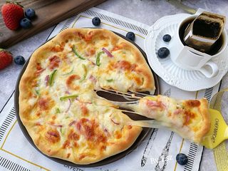 17、墨鱼热狗芝心披萨,好拉丝哦