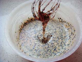 8、芝麻薄脆饼,充分搅拌均匀。