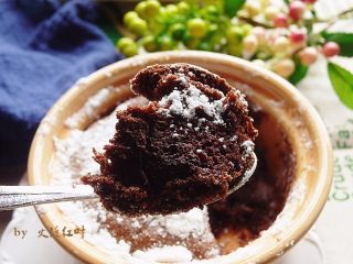 8、巧克力舒芙蕾,趁热食用