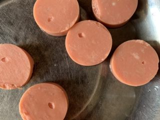 15、培根火腿披萨,放香肠