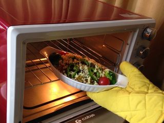 7、咖喱牛肉青椒焗饭,烤箱调上下火220℃烤15分钟