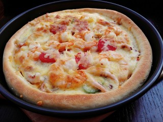 19、海鲜披萨,注意每家烤箱的温度会有差别，烤制的时间要根据各自情况在此基础上灵活调整。