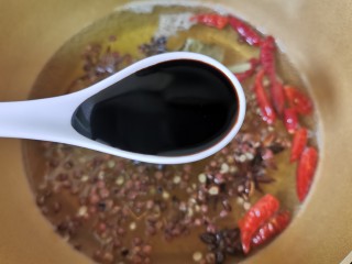 8、五香鹌鹑蛋,加一勺老抽